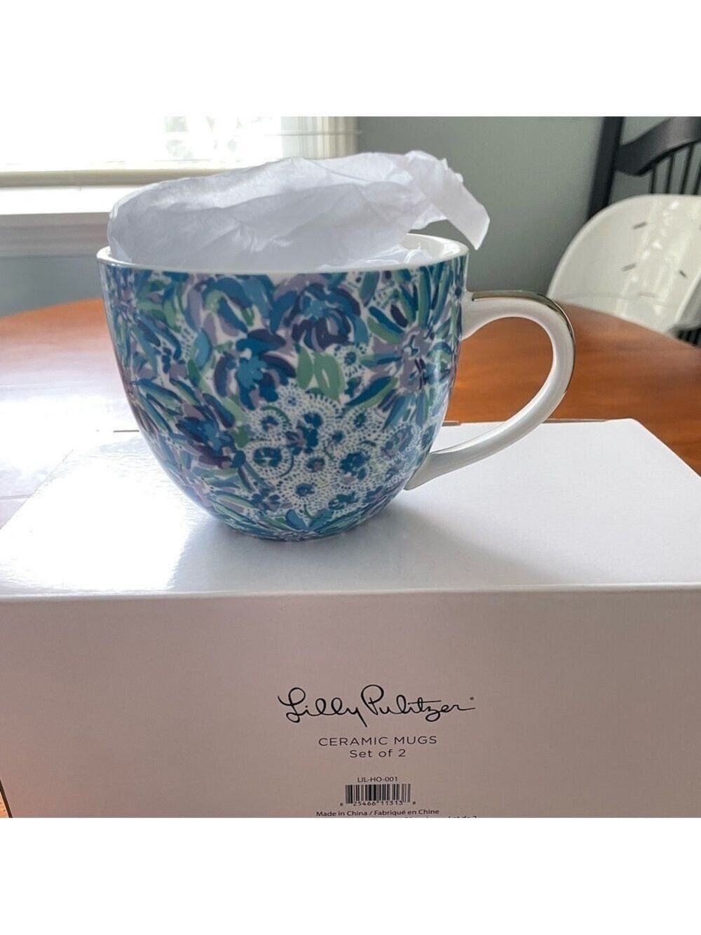 Lilly Pulitzer Set: 2 Oversized Mugs
"Lion Around" Blue Floral Gold Trim NIB - Picture 6 of 16